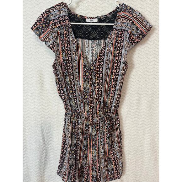 BN #8 Joe B romper, size small Boho/Tribal Print Short Sleeve Romper - Picture 1 of 6